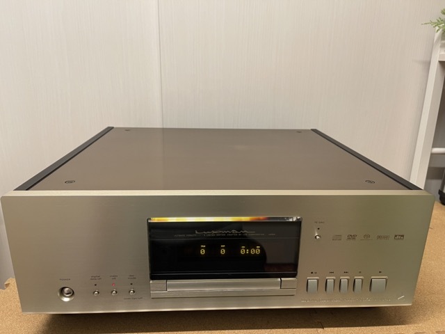 LUXMAN DU-10ユニバサルプレーヤー動作品になりました。