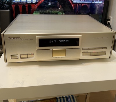 PIONEER PD-T07 HS Limited(After) 修理、クリニング後,美品に生まれ変わり、音出し可能になりました。_コピー