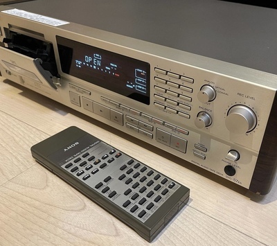 SONY DTC-57ES DATデッキ買取致しました。トレー開閉、再生は出来ません。ジャンク扱い(Before)