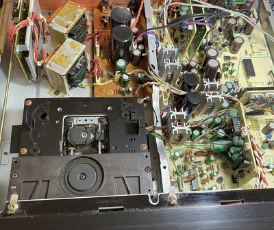 SANSUI CDa717Extera トレー開閉不可能でした。